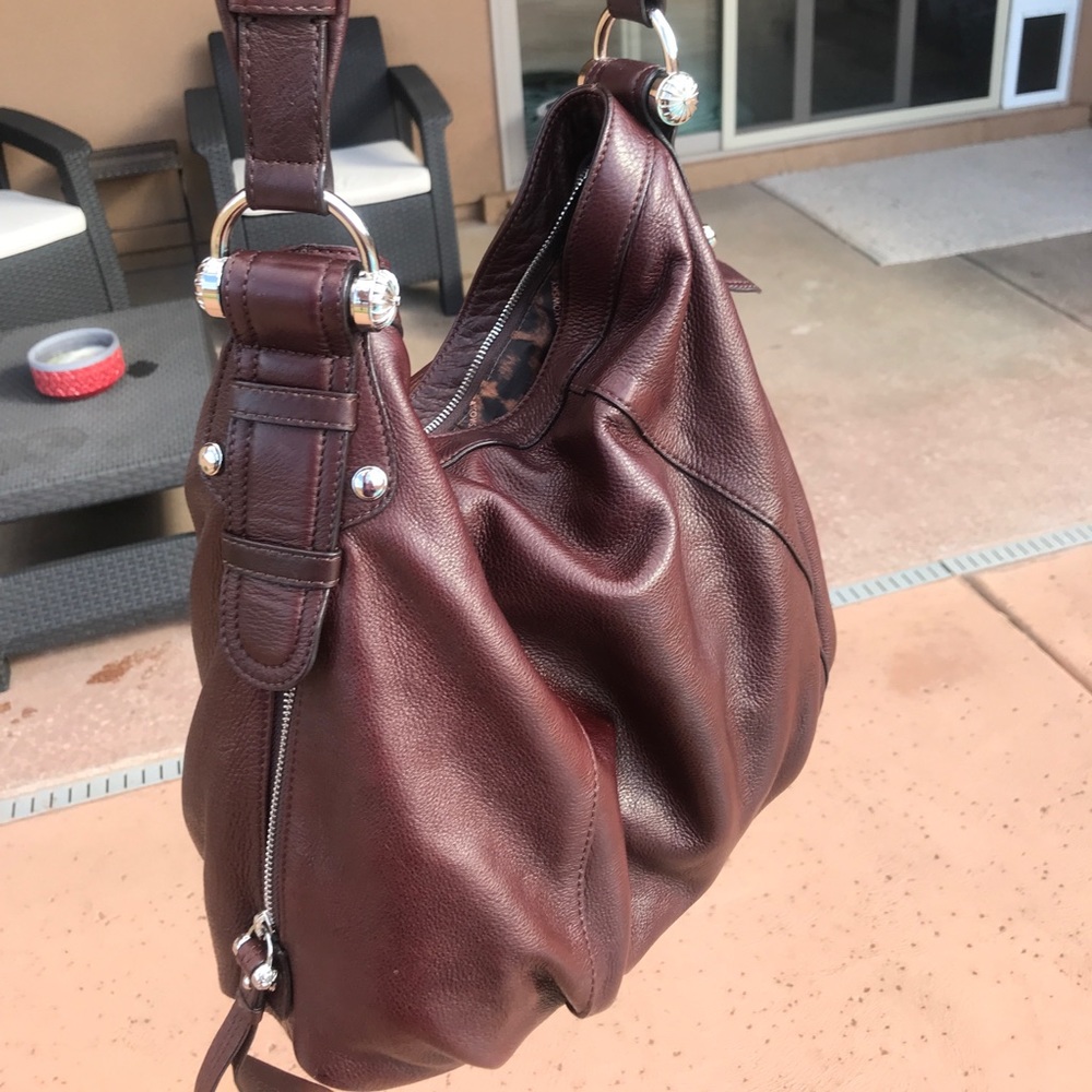 B makowsky.  Cognac leather. - Picture 3 of 8